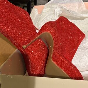 Thalia Sodi Red Glitter Heels 5”,Height :10”, SZ10W